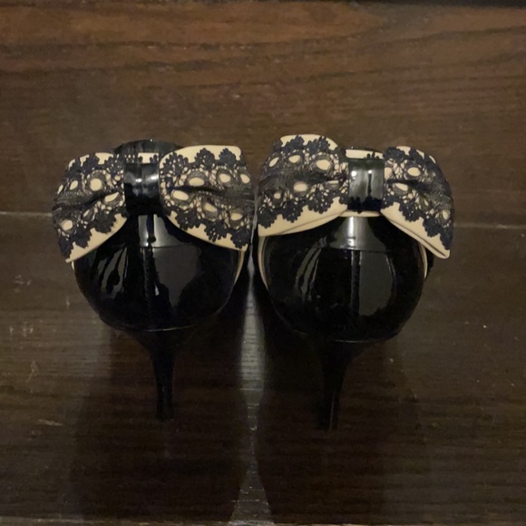 Valentino RED Heels - Picture 5 of 8